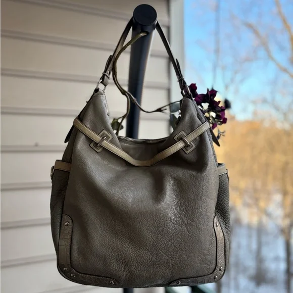 Coach Pinnacle Allie Hobo | 18665 | Rare Pinnacle Collection | 2 Hangtags | EUC - Picture 2 of 16